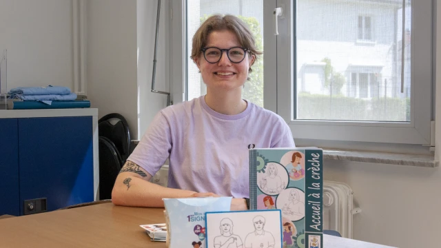 zoe-masillon-referente-surdite-ptits-signes.png