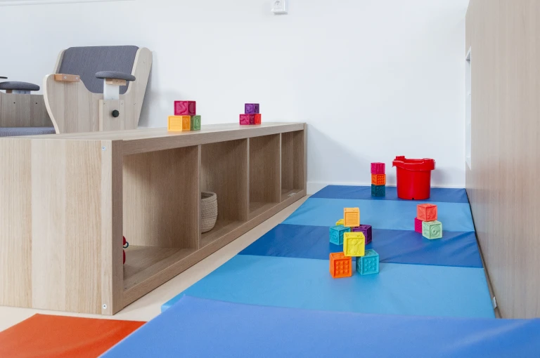 Cr&egrave;che-agr&eacute;&eacute;e-ONE-Les-P'tits-Signes