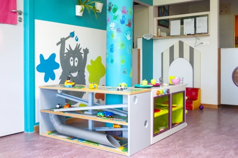Espace-de-jeux-pour-enfants-Cr&egrave;che-Bellevue -Erpent