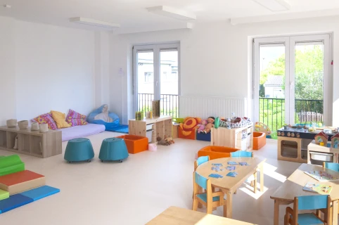 Accueil-de-la-petite-enfance-Les-P'tits-Signes